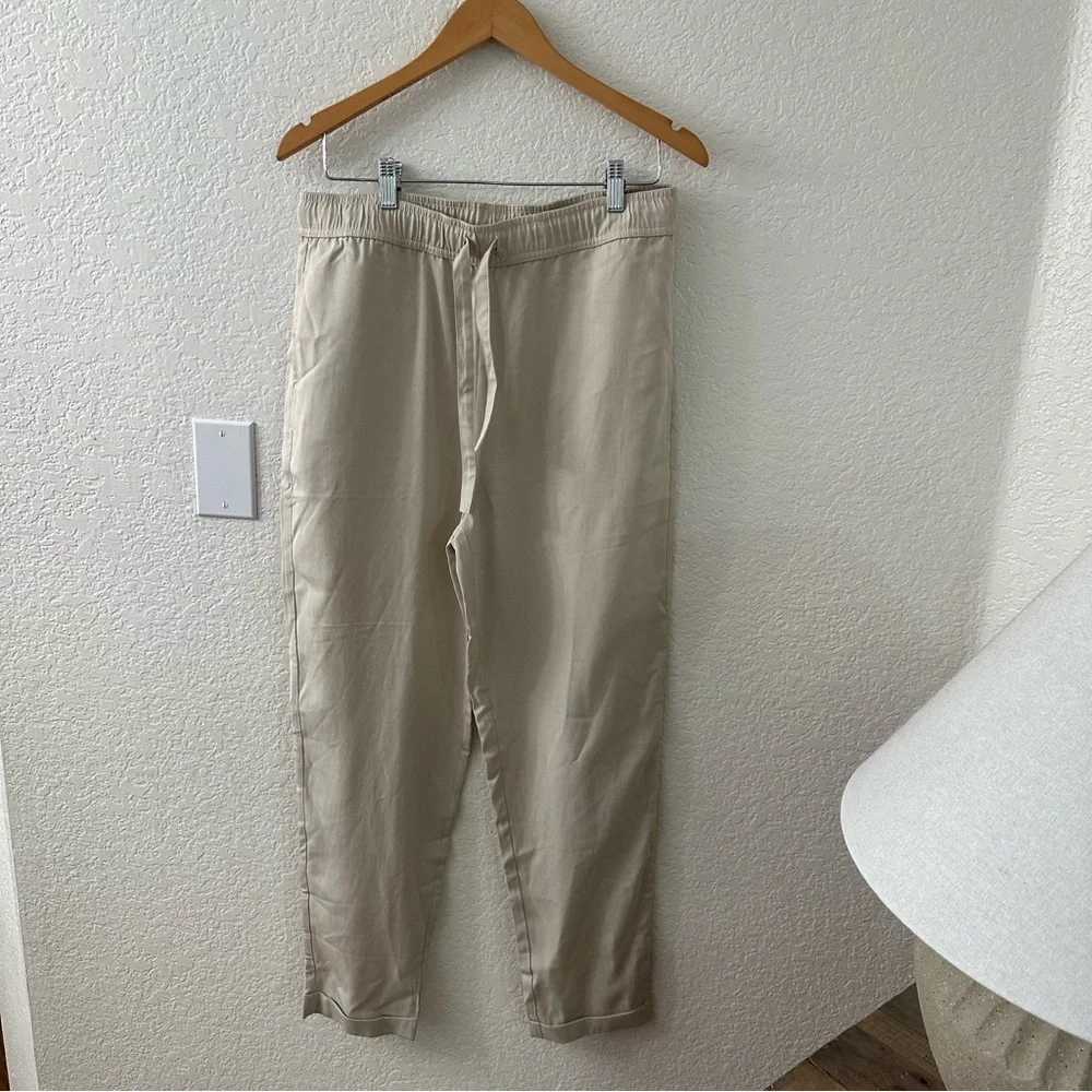 Cozy Earth Men’s Lived in Linen Cuffed Pant in Sand size Medium
